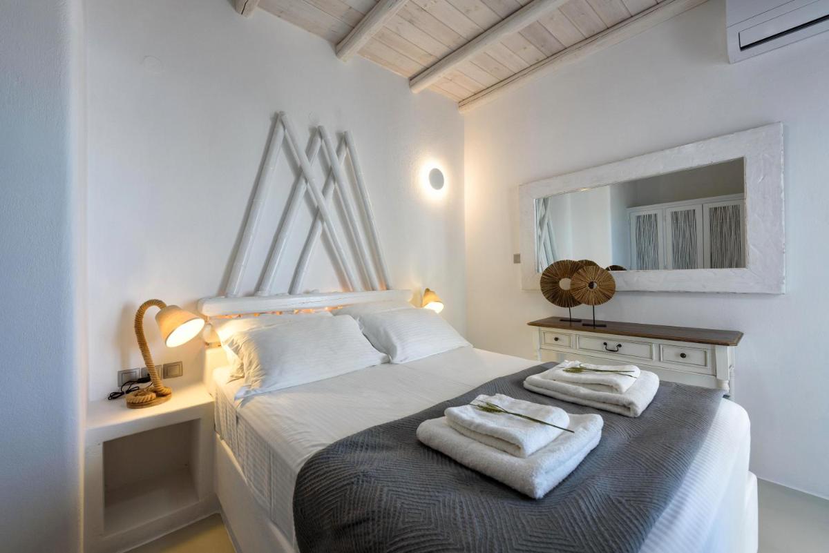 Blue Waves Suites & Apartments - To Kyma