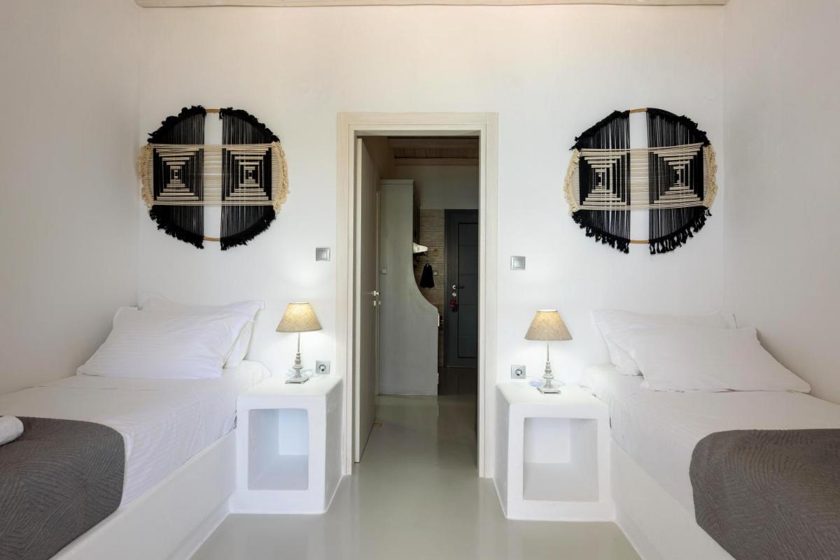 Blue Waves Suites & Apartments - To Kyma