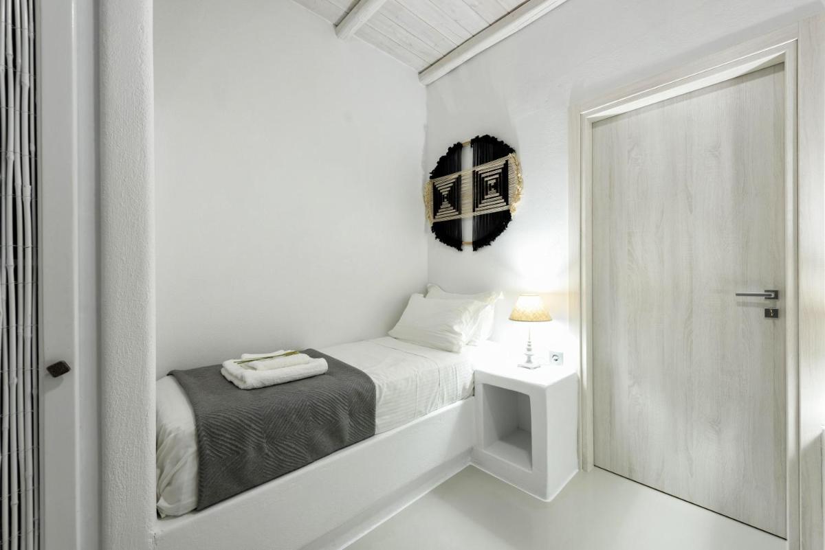 Blue Waves Suites & Apartments - To Kyma