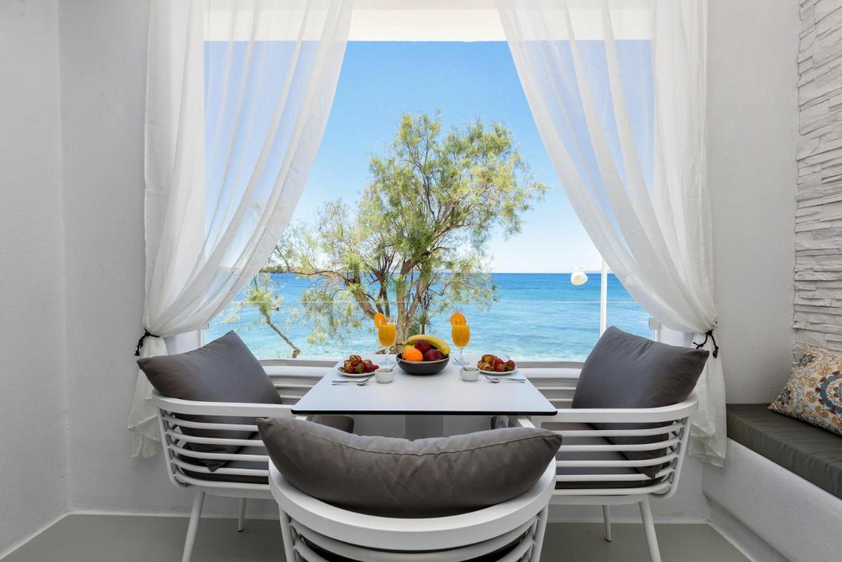 Blue Waves Suites & Apartments - To Kyma