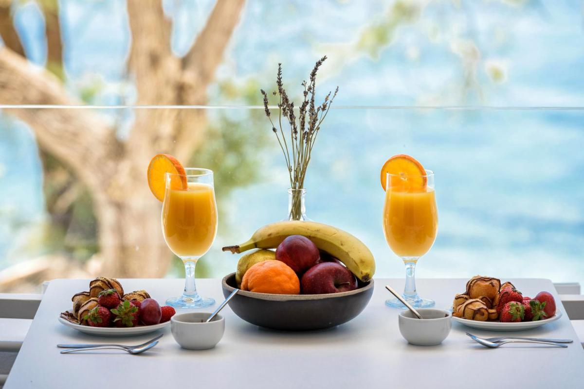 Blue Waves Suites & Apartments - To Kyma