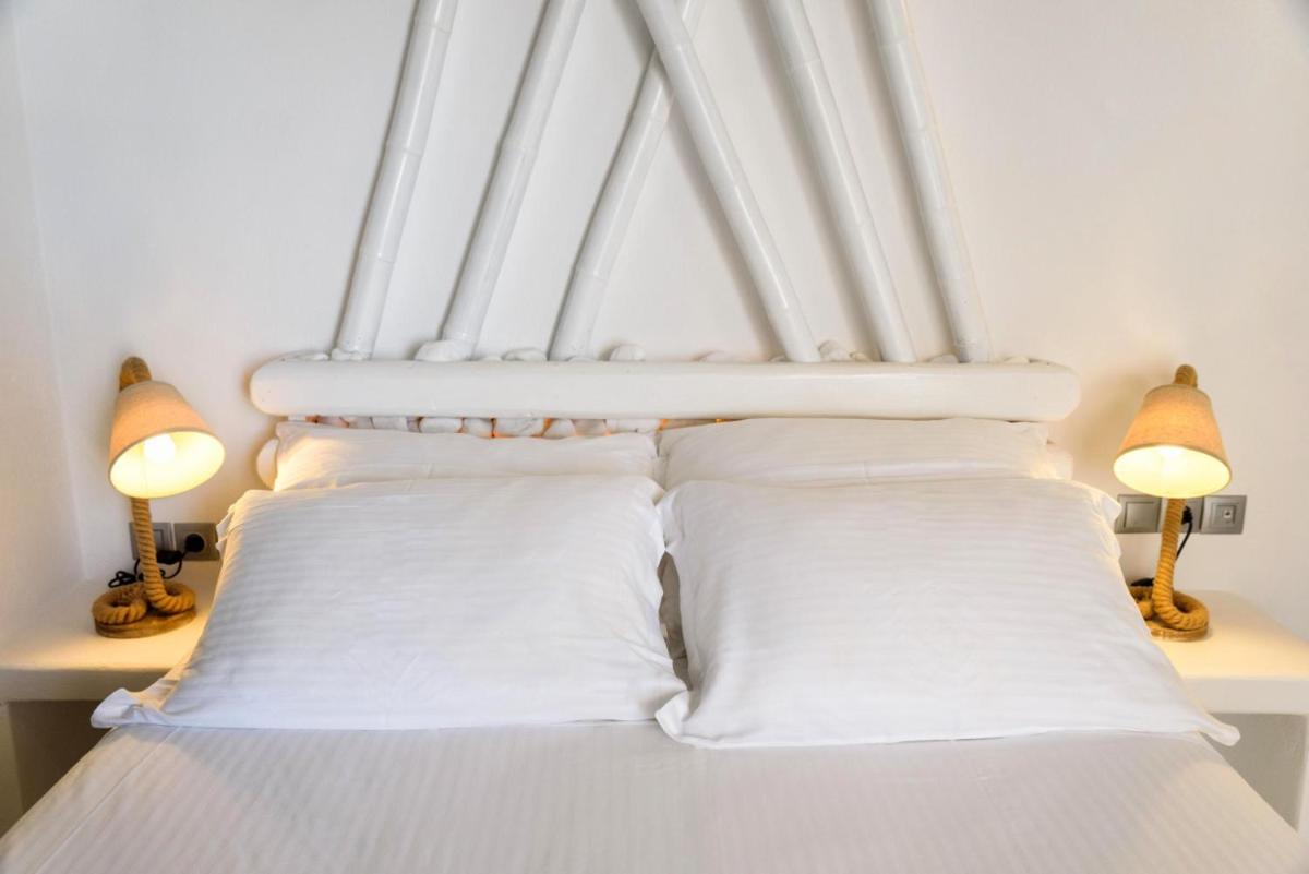 Blue Waves Suites & Apartments - To Kyma