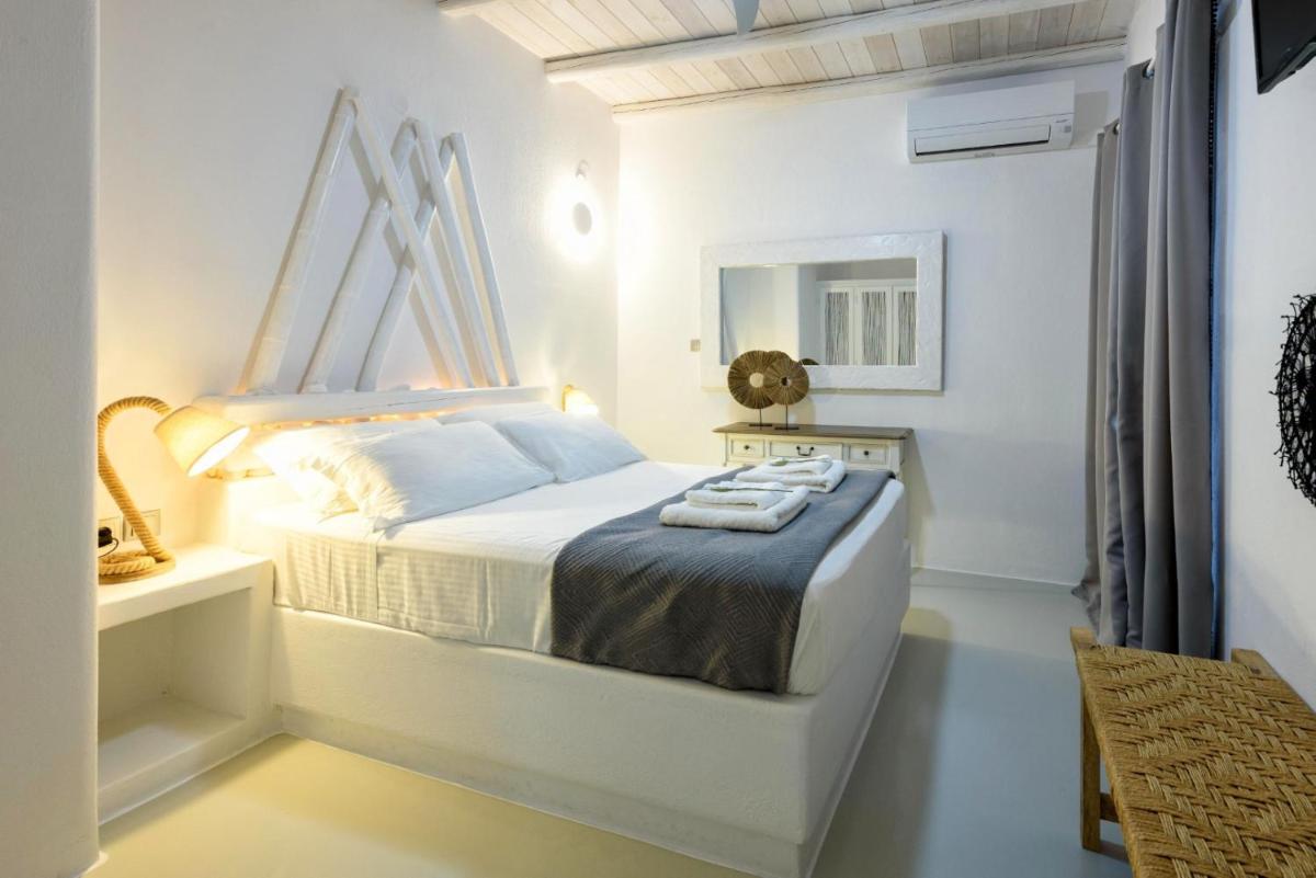 Blue Waves Suites & Apartments - To Kyma