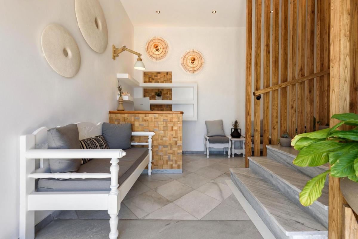 Blue Waves Suites & Apartments - To Kyma