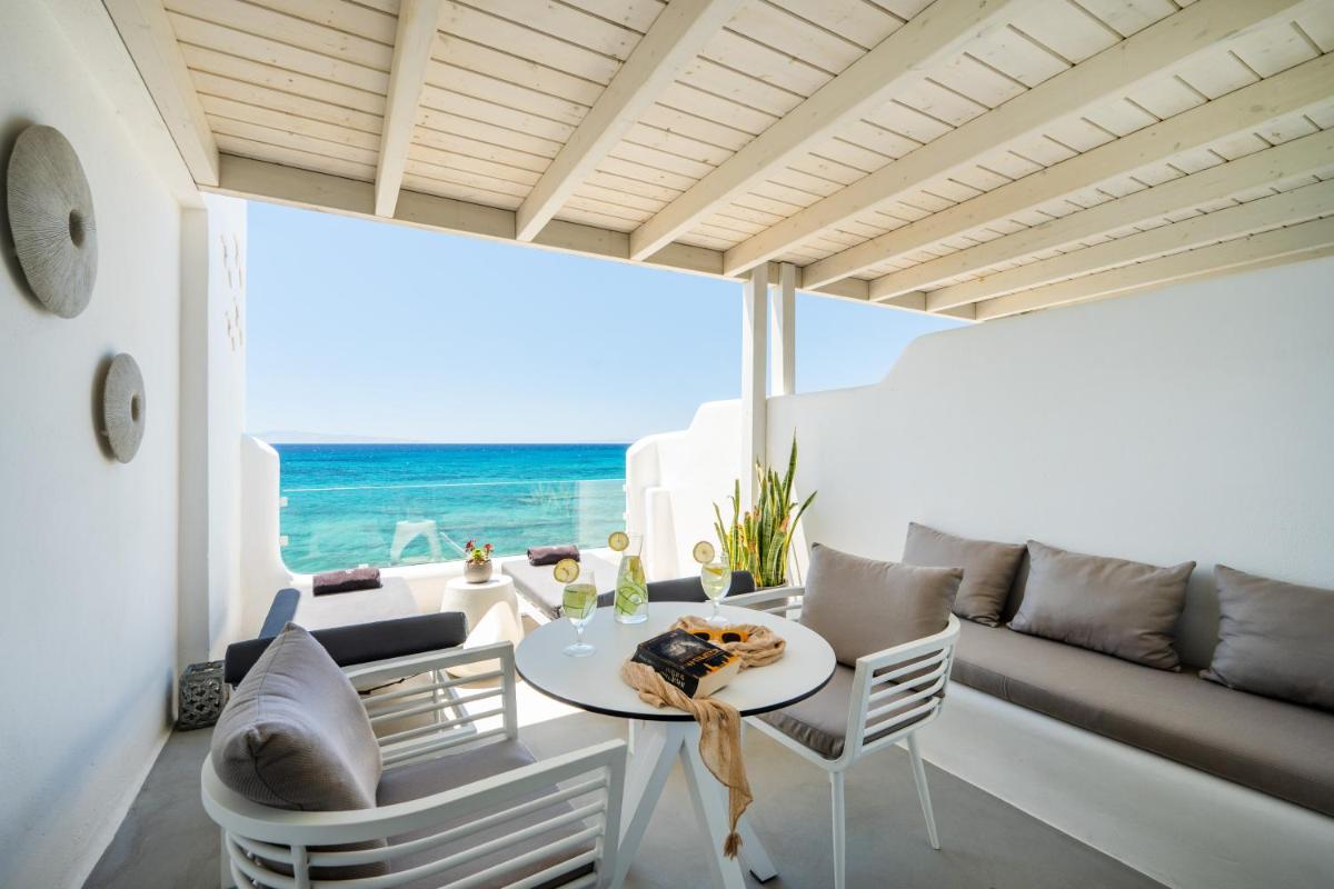 Blue Waves Suites & Apartments - To Kyma