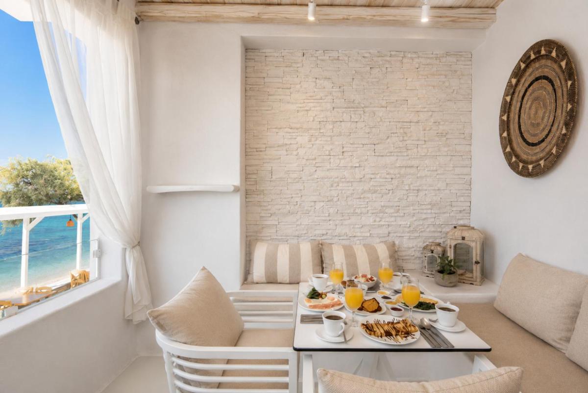 Blue Waves Suites & Apartments - To Kyma