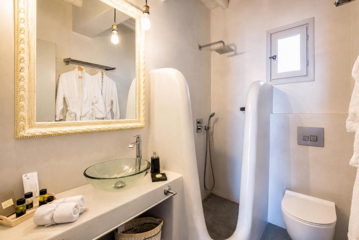 Blue Waves Suites & Apartments - To Kyma