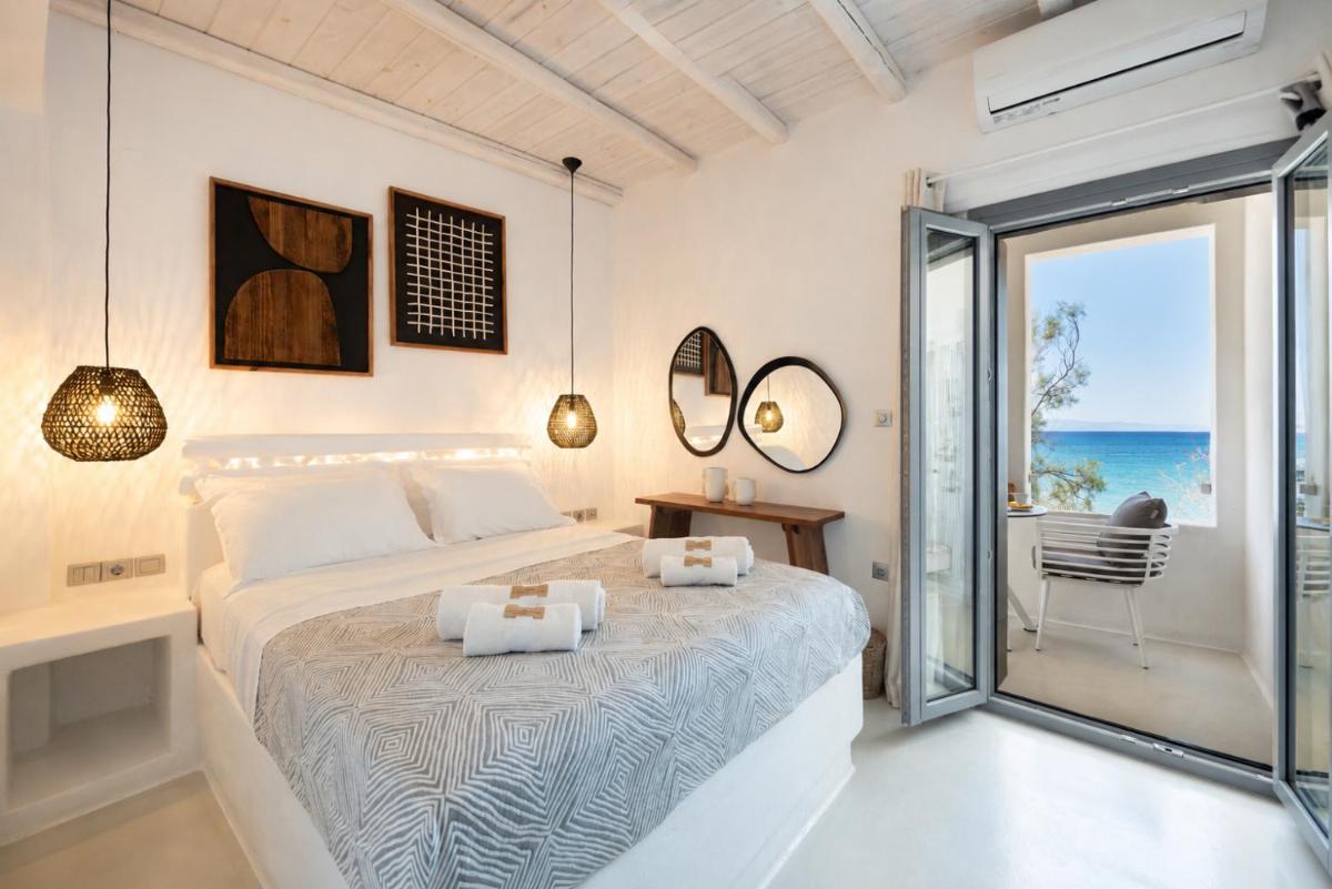 Blue Waves Suites & Apartments - To Kyma