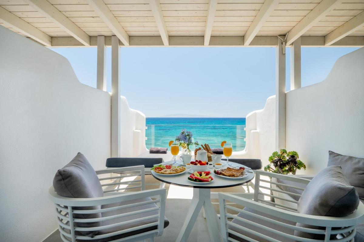 Blue Waves Suites & Apartments - To Kyma