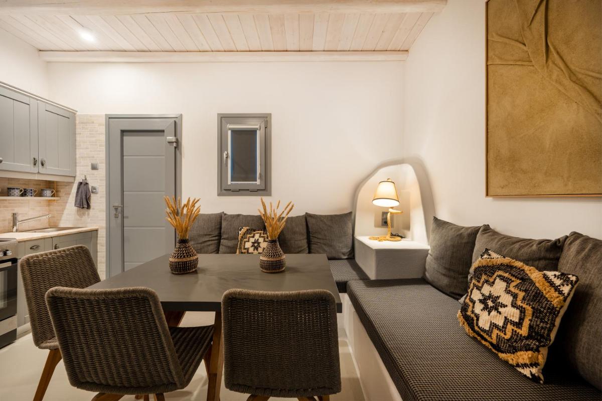 Blue Waves Suites & Apartments - To Kyma