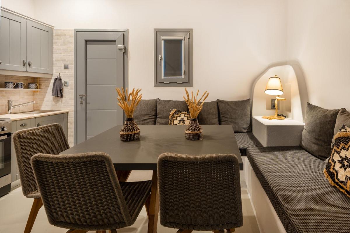 Blue Waves Suites & Apartments - To Kyma