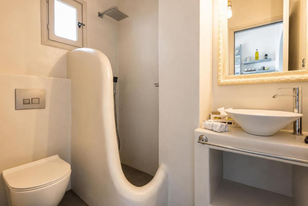 Blue Waves Suites & Apartments - To Kyma