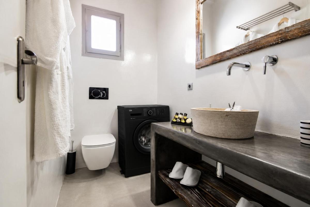 Blue Waves Suites & Apartments - To Kyma