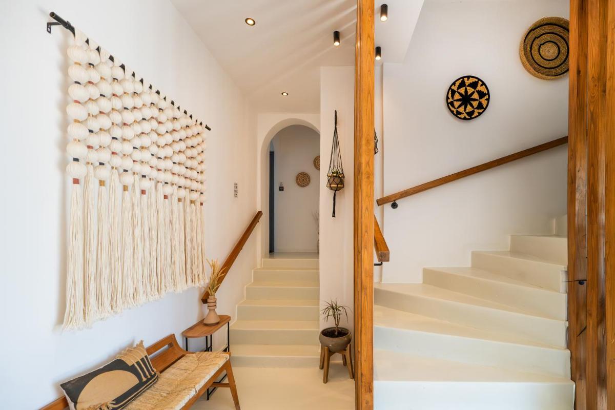 Blue Waves Suites & Apartments - To Kyma
