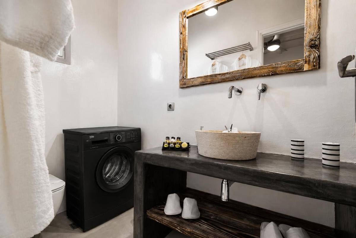 Blue Waves Suites & Apartments - To Kyma