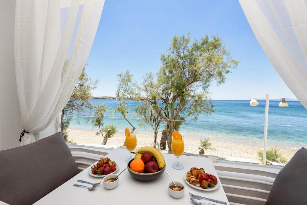 Blue Waves Suites & Apartments - To Kyma