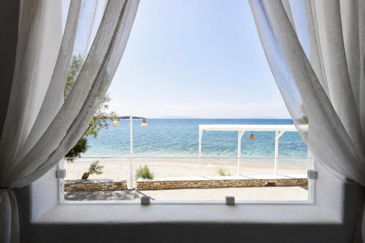 Blue Waves Suites & Apartments - To Kyma