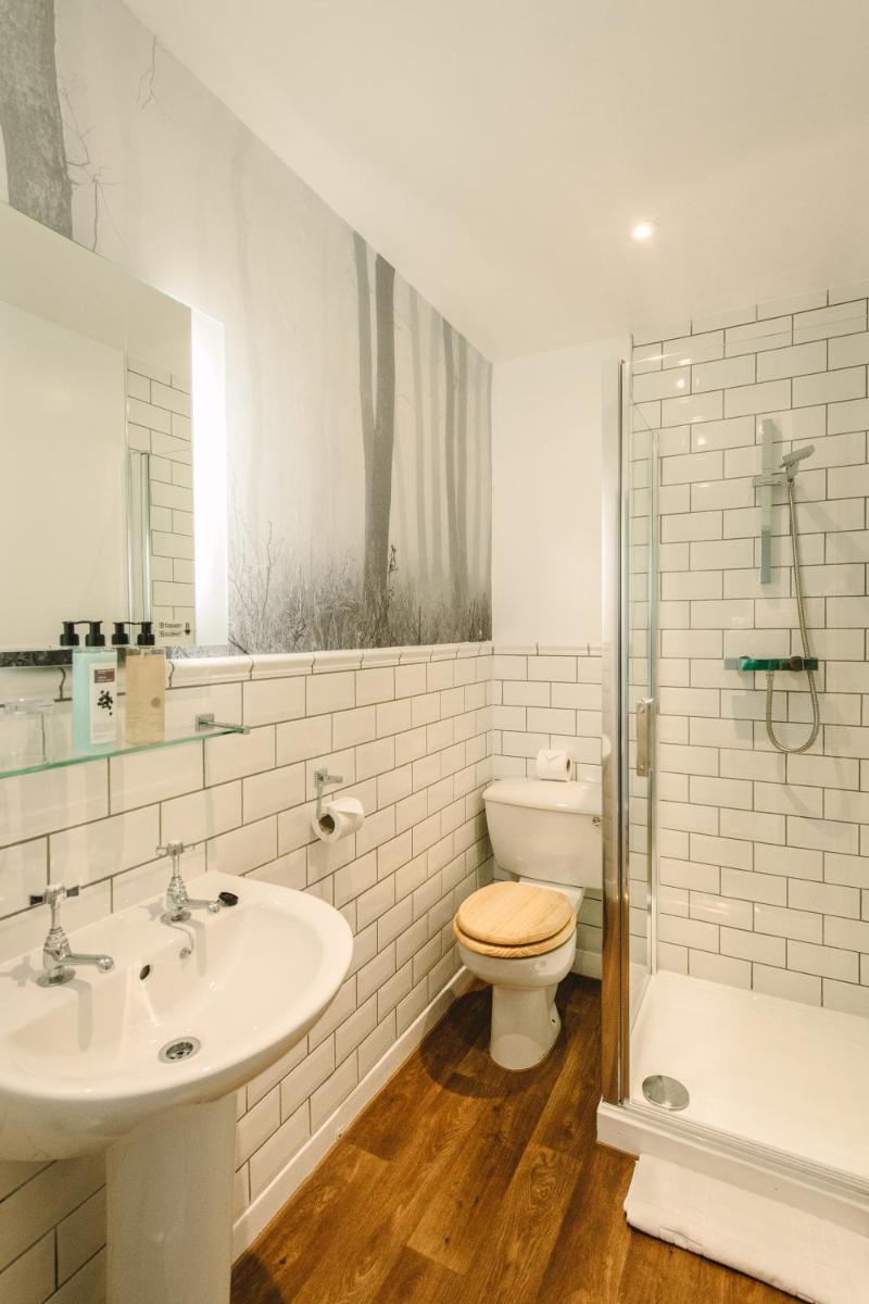 Boat Country Inn and Restaurant