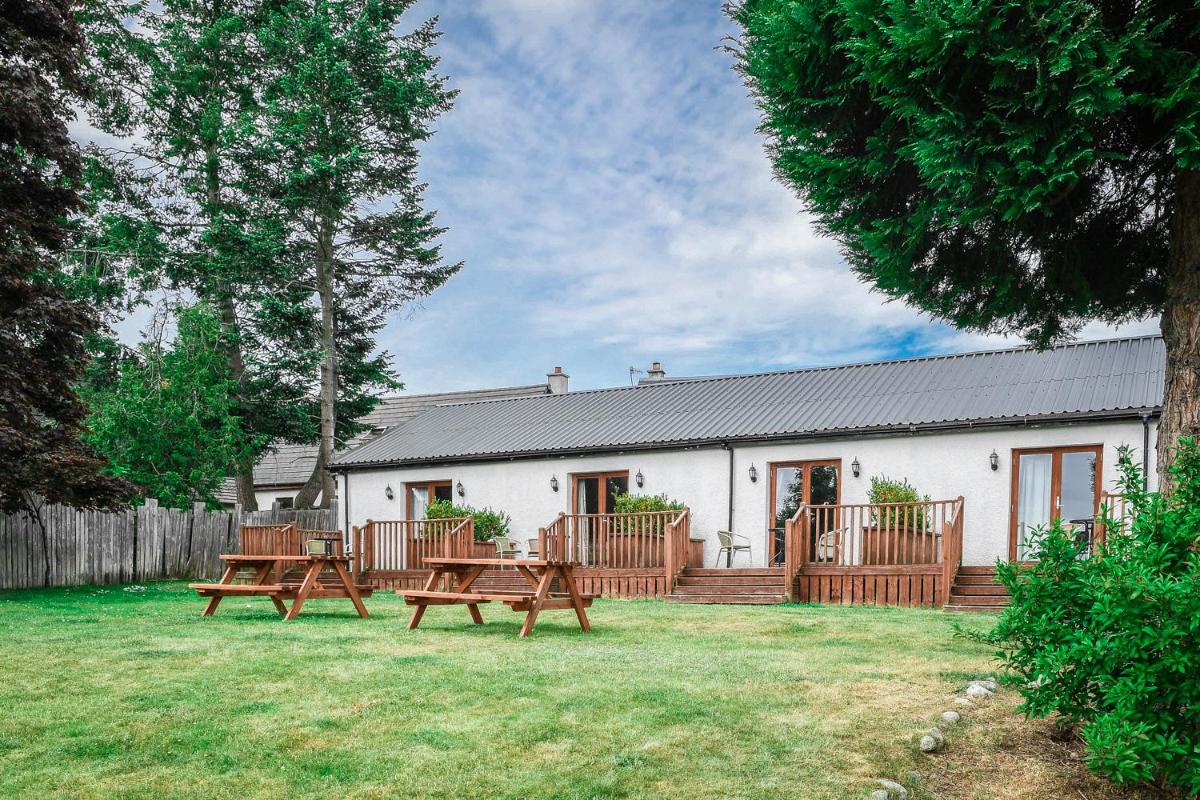 Boat Country Inn and Restaurant