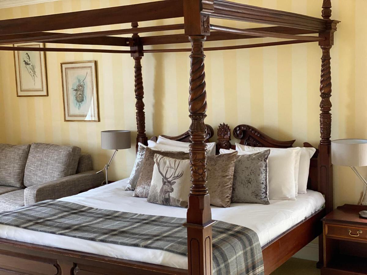 Boat Country Inn and Restaurant