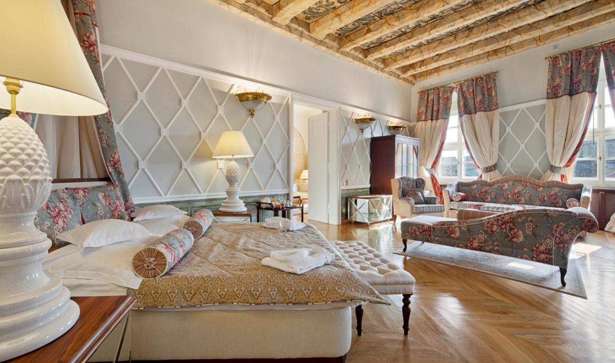 The Bonerowski Palace Boutique Hotel