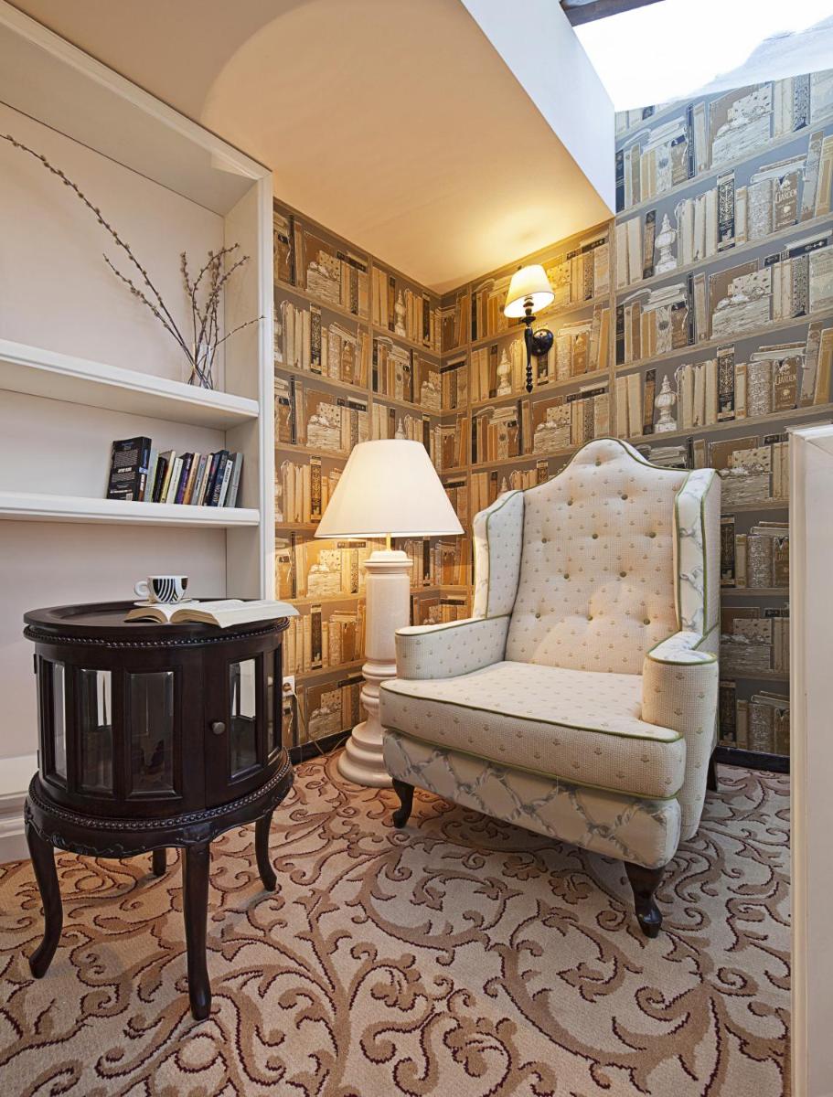 The Bonerowski Palace Boutique Hotel