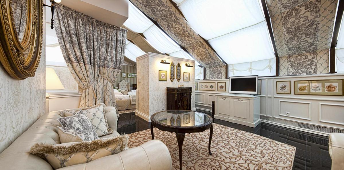 The Bonerowski Palace Boutique Hotel