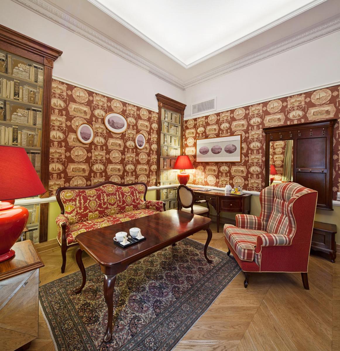 The Bonerowski Palace Boutique Hotel