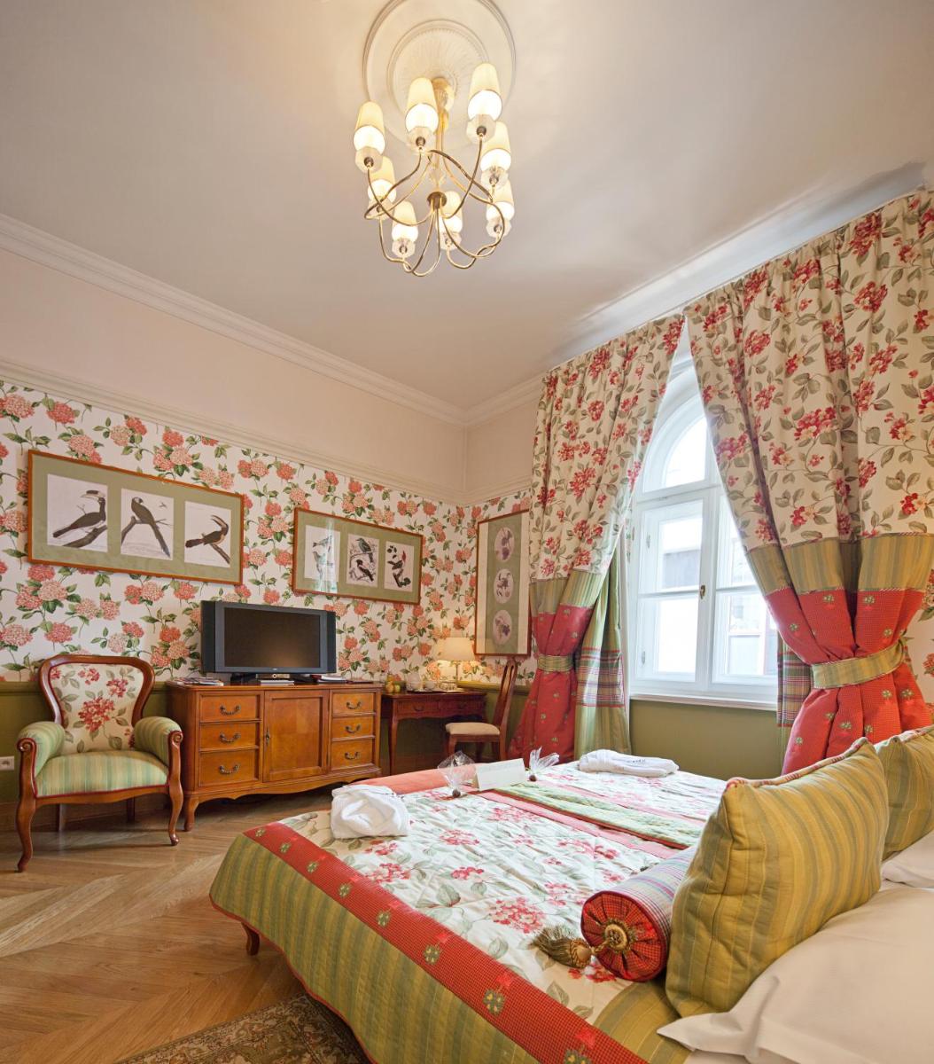 The Bonerowski Palace Boutique Hotel