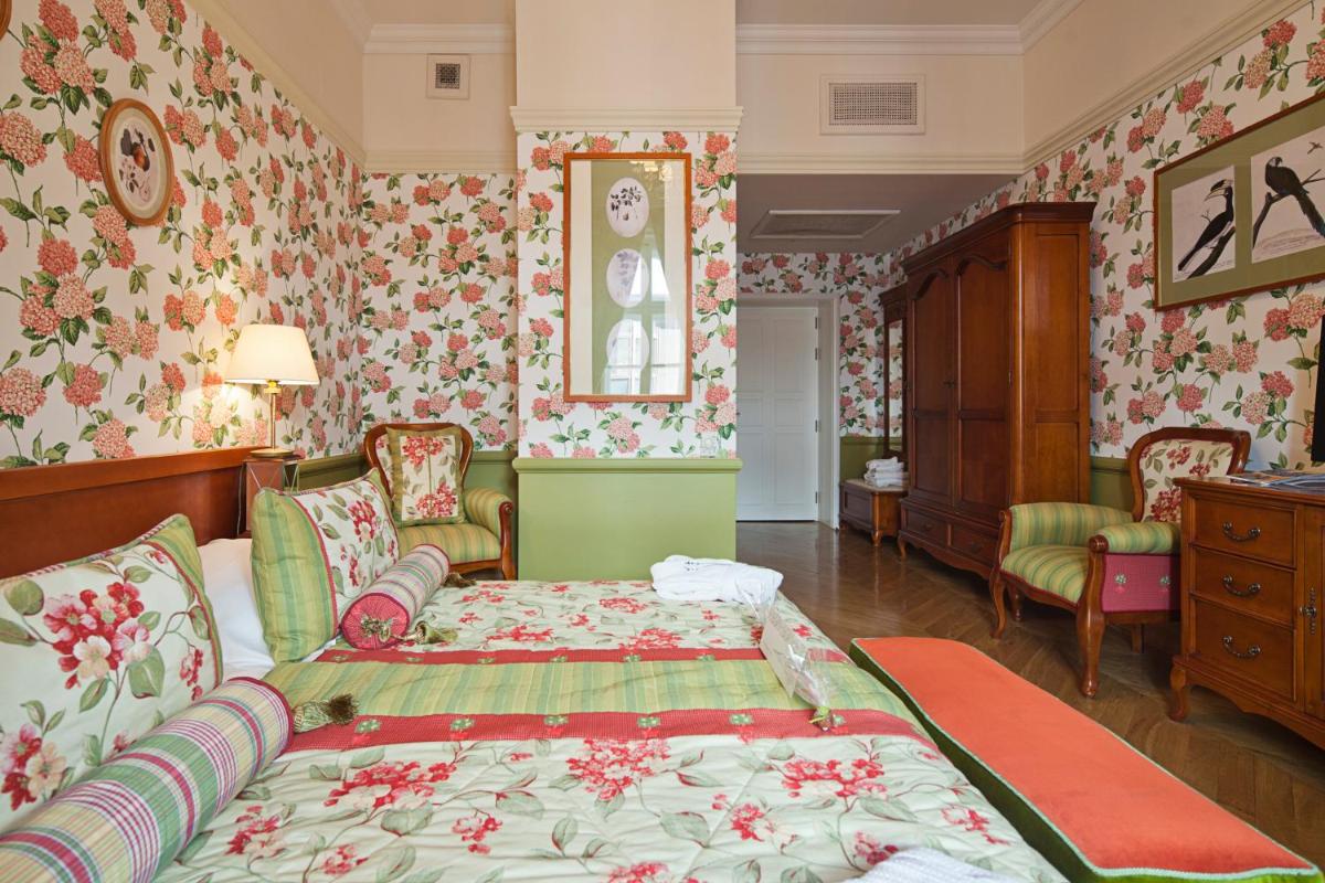 The Bonerowski Palace Boutique Hotel