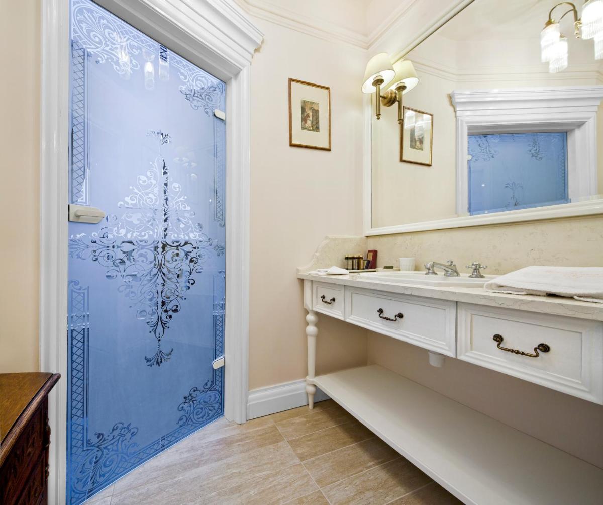 The Bonerowski Palace Boutique Hotel