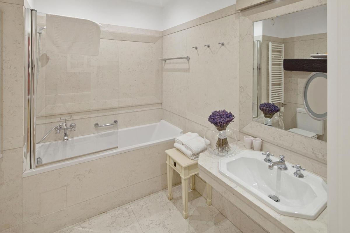 The Bonerowski Palace Boutique Hotel