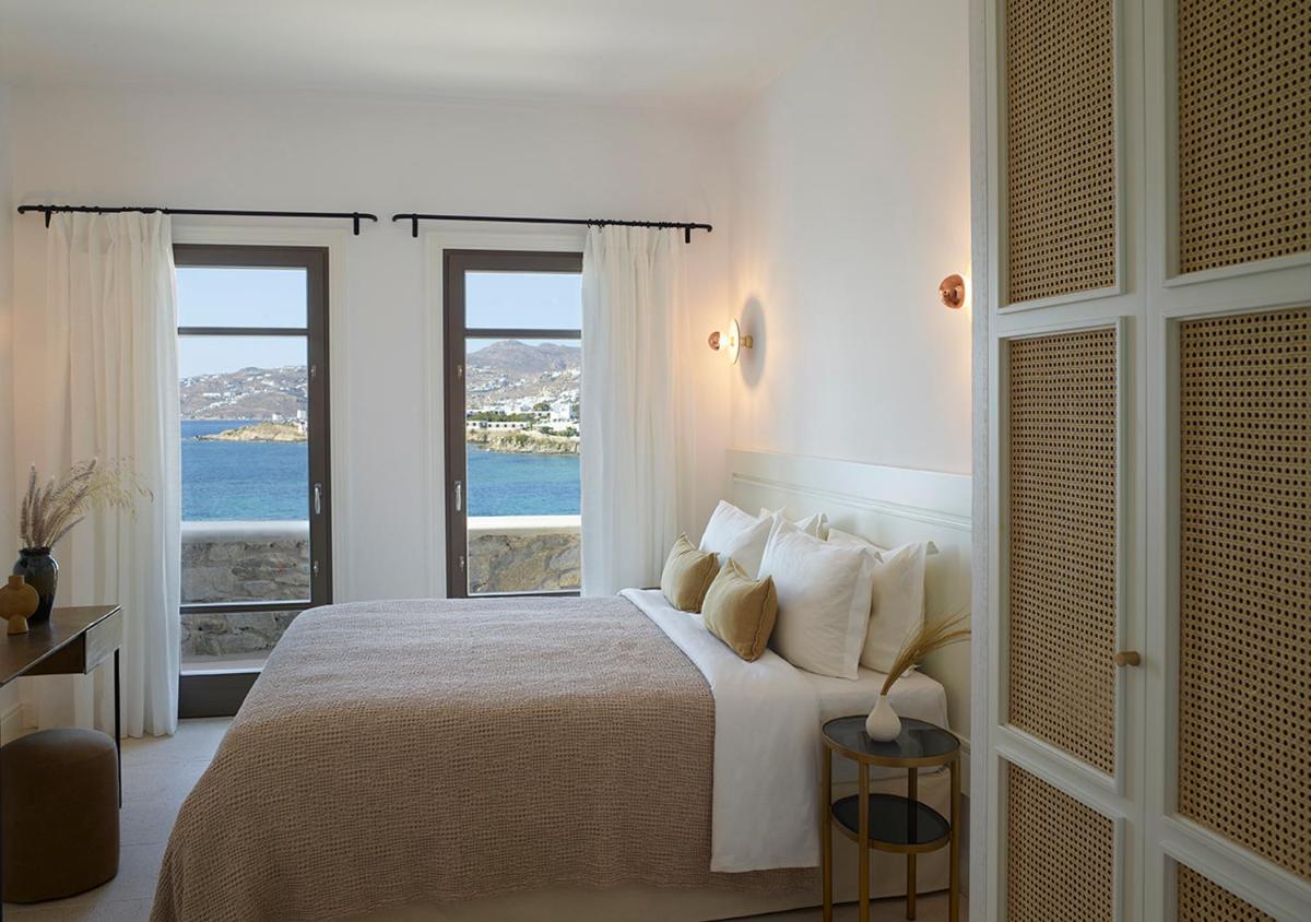 Bonzoe Suites & Villas