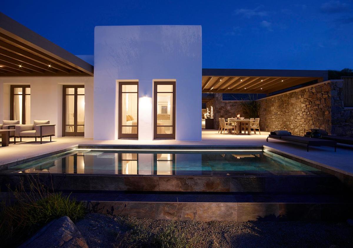 Bonzoe Suites & Villas