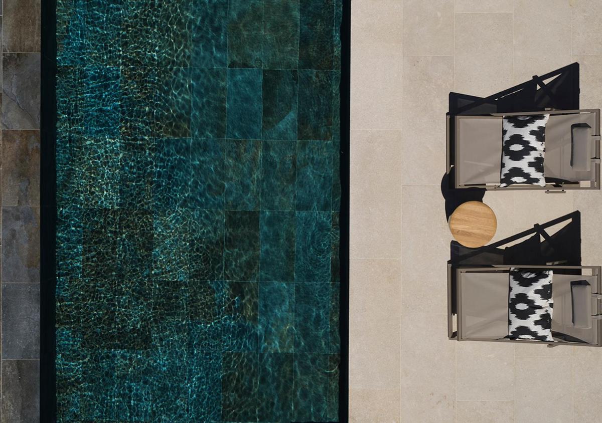 Bonzoe Suites & Villas