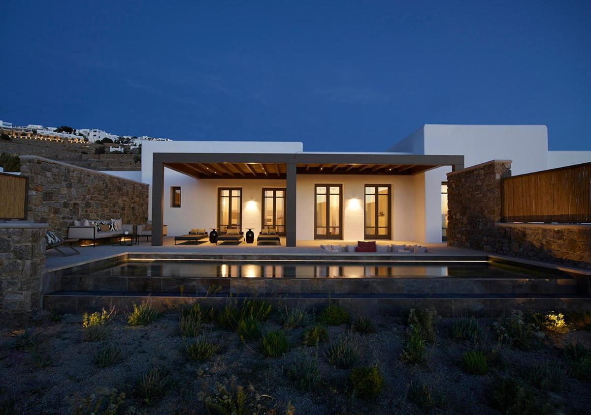 Bonzoe Suites & Villas