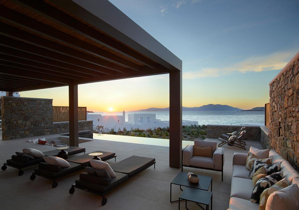 Bonzoe Suites & Villas