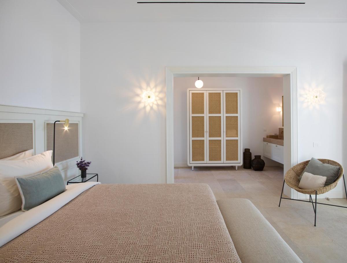 Bonzoe Suites & Villas