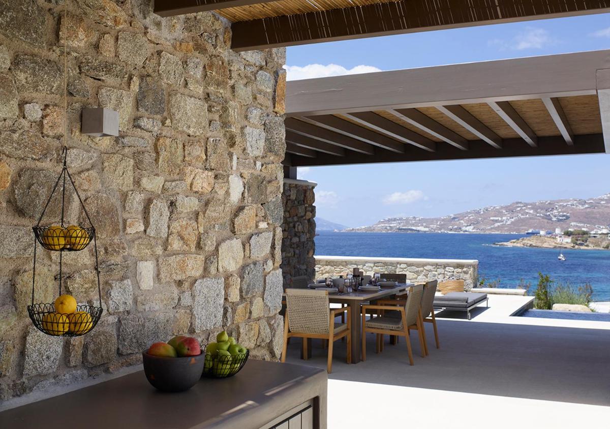 Bonzoe Suites & Villas