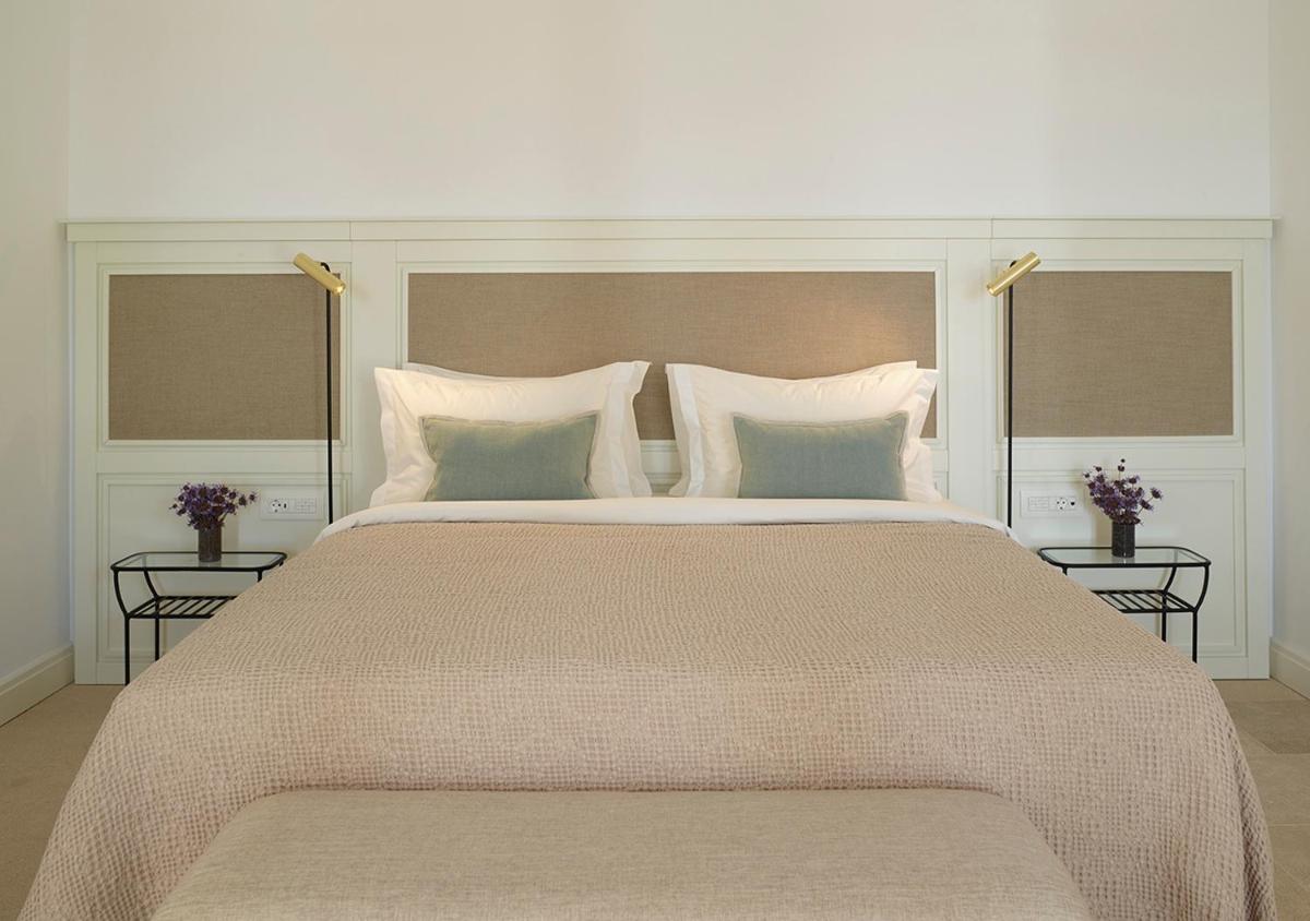 Bonzoe Suites & Villas