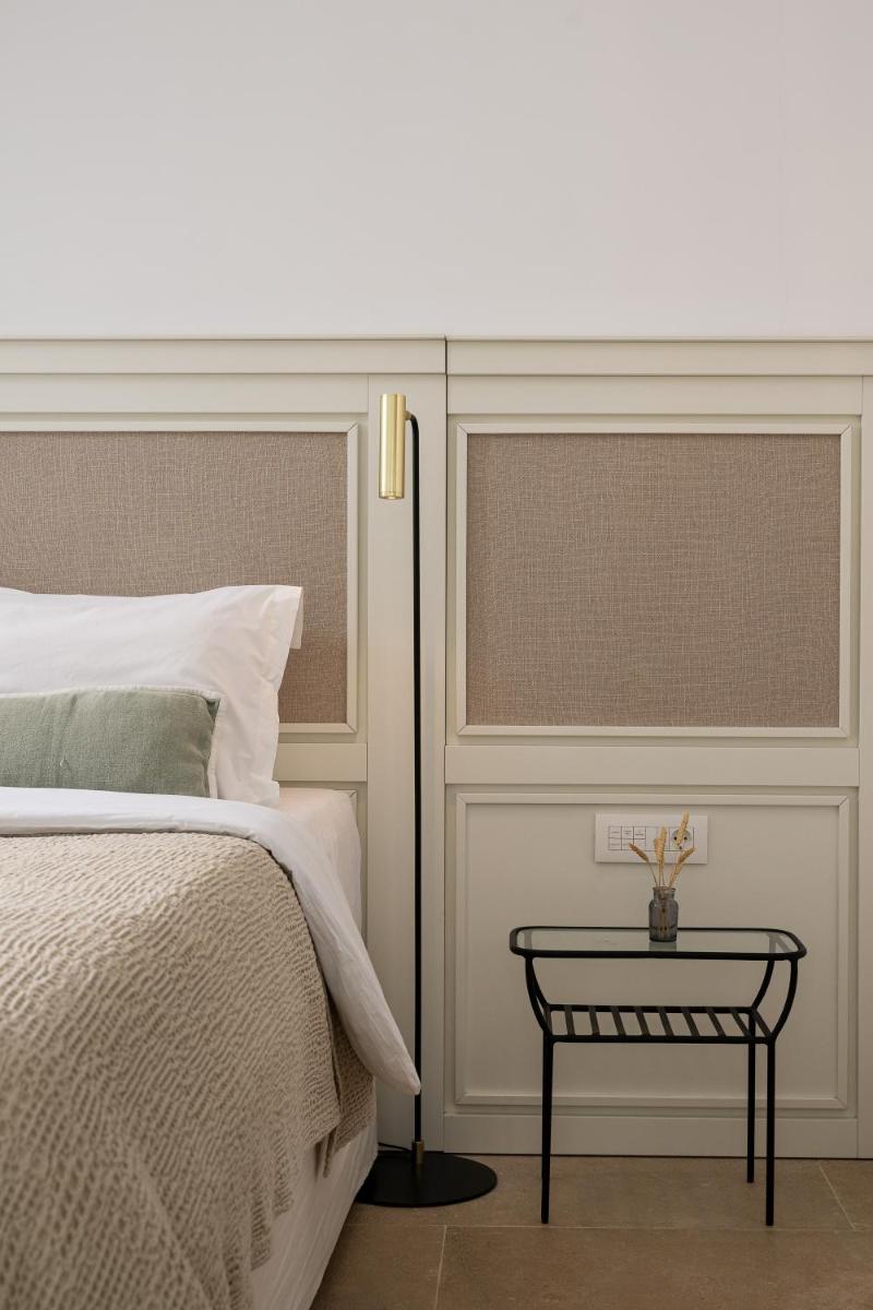 Bonzoe Suites & Villas