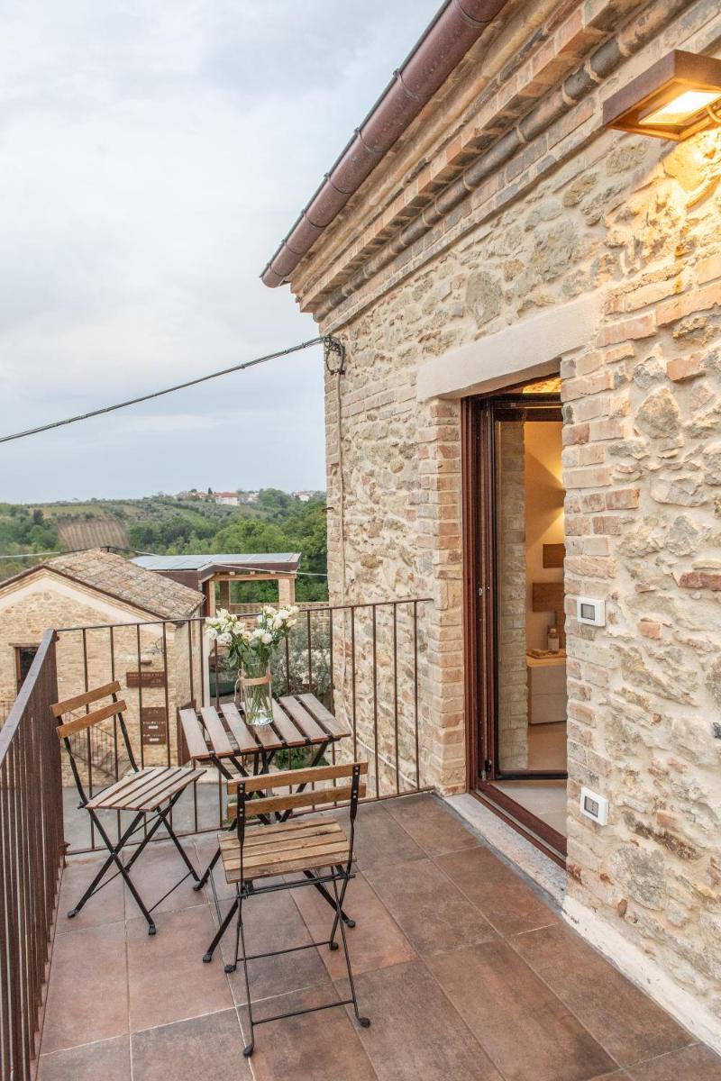 Borgo Baccile by Vini Fantini