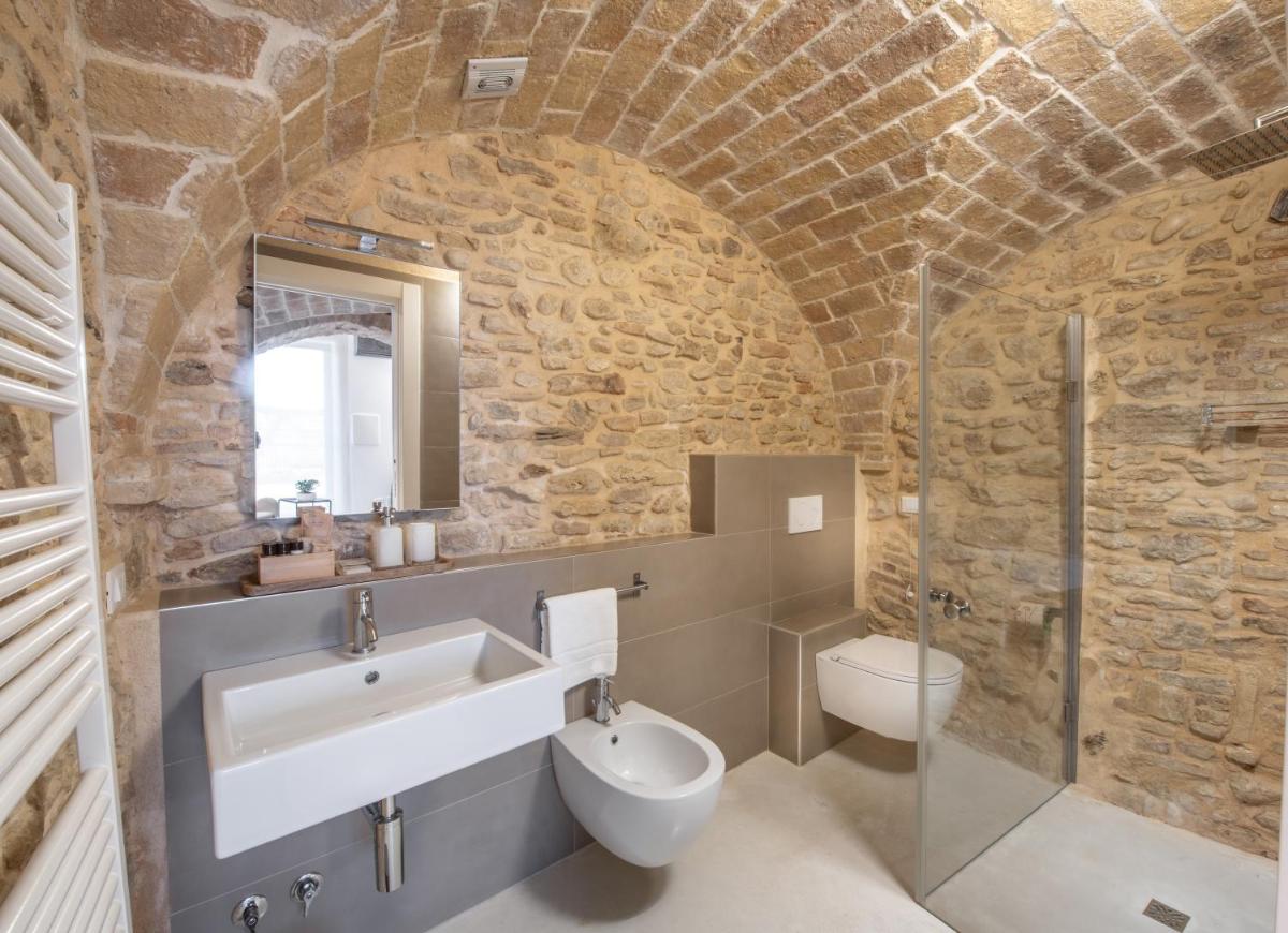 Borgo Baccile by Vini Fantini