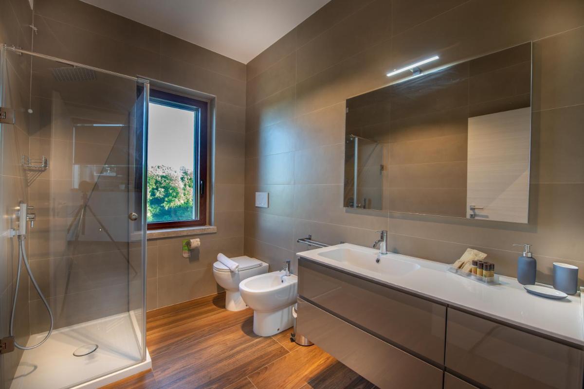 Borgo Baccile by Vini Fantini