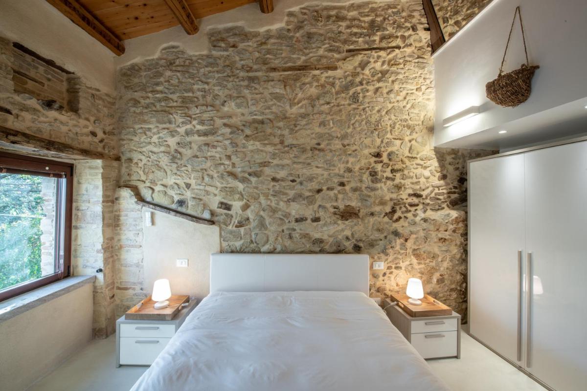 Borgo Baccile by Vini Fantini