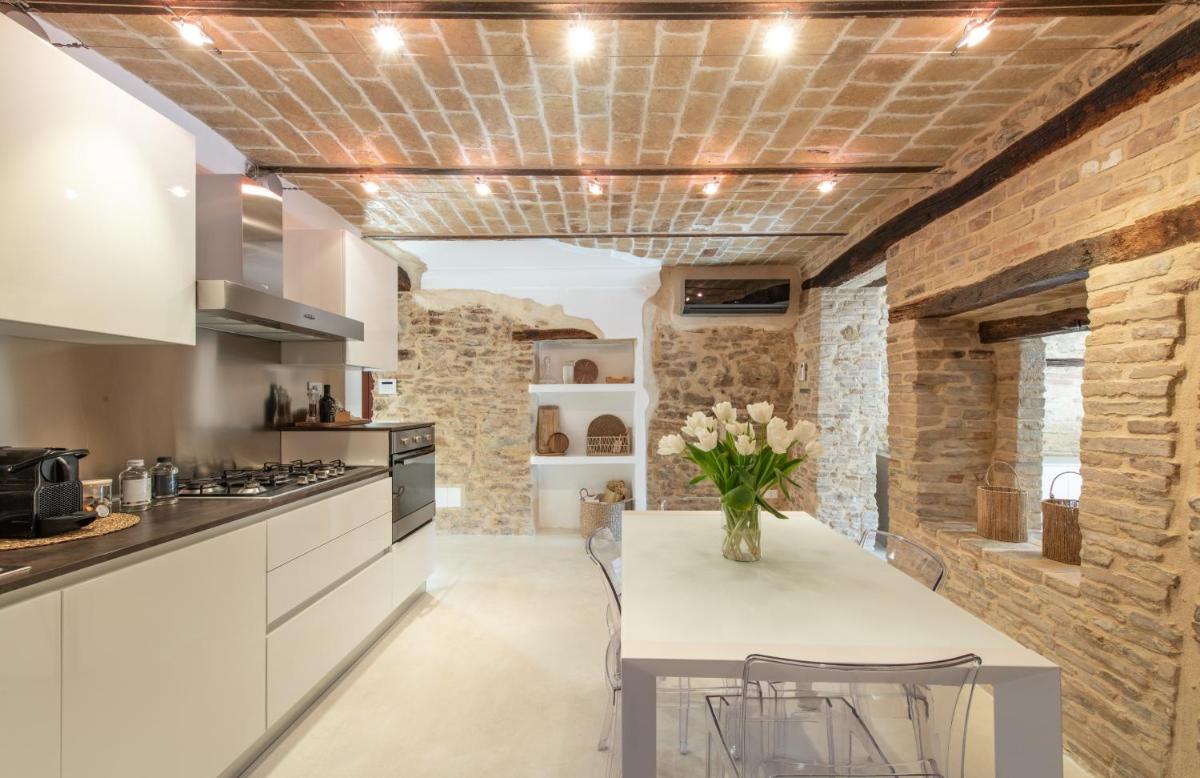 Borgo Baccile by Vini Fantini