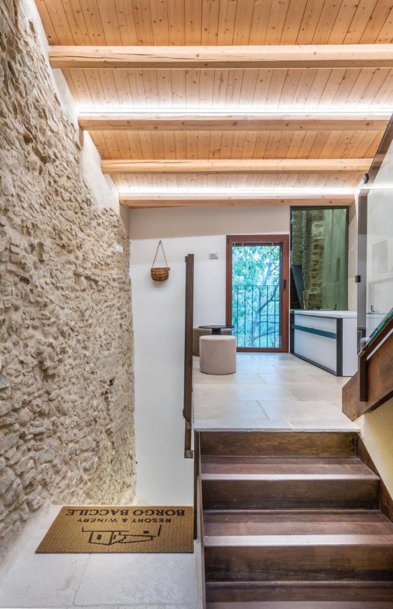 Borgo Baccile by Vini Fantini