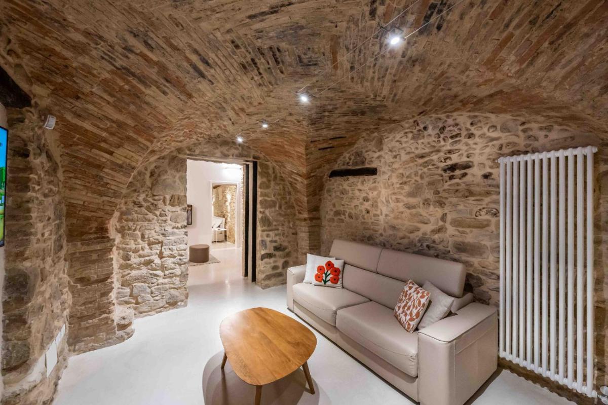 Borgo Baccile by Vini Fantini