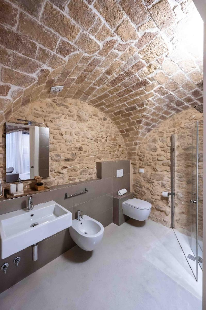 Borgo Baccile by Vini Fantini