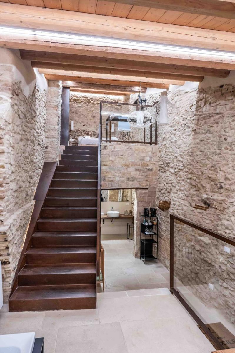 Borgo Baccile by Vini Fantini